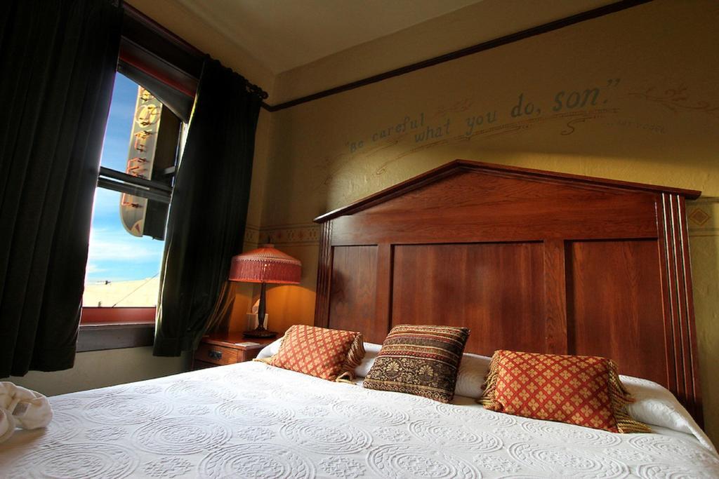 Villa Mcmenamins Olympic Club à Centralia Chambre photo