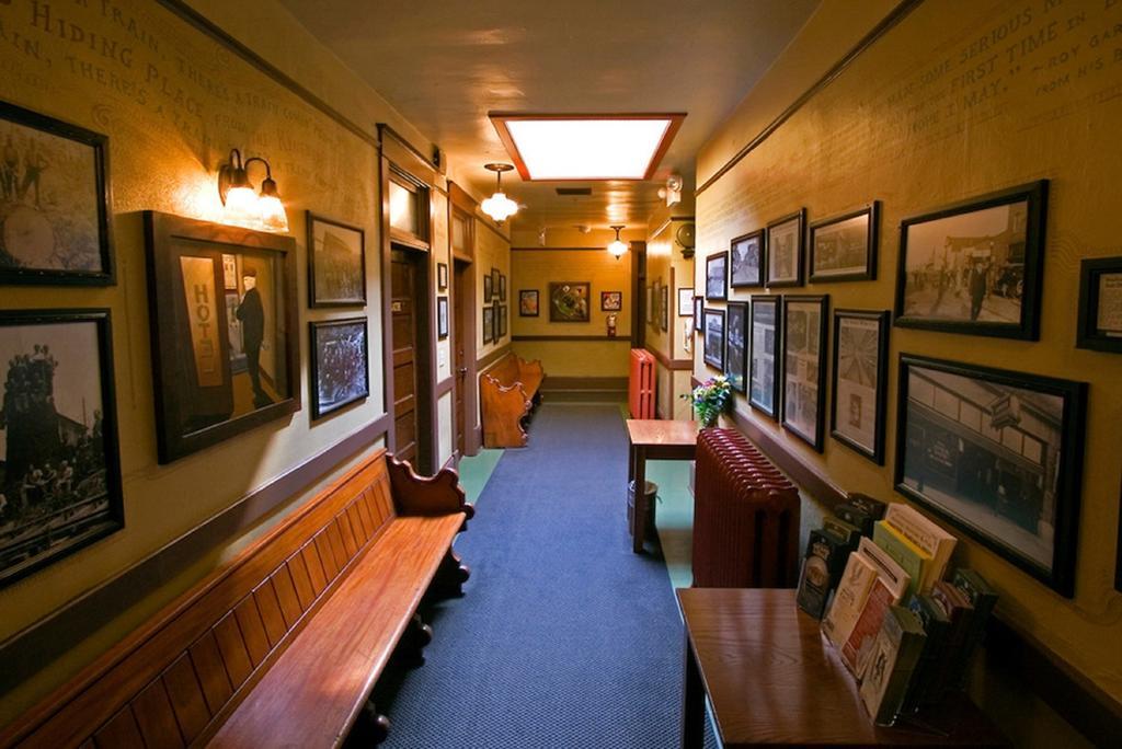 Villa Mcmenamins Olympic Club à Centralia Extérieur photo