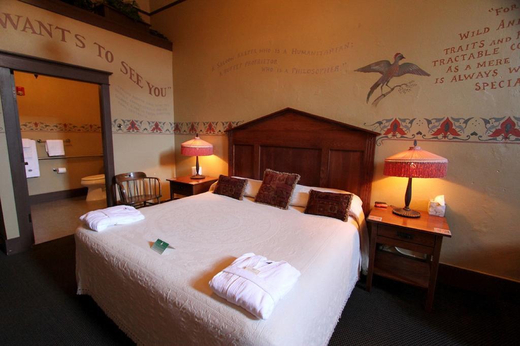 Villa Mcmenamins Olympic Club à Centralia Extérieur photo
